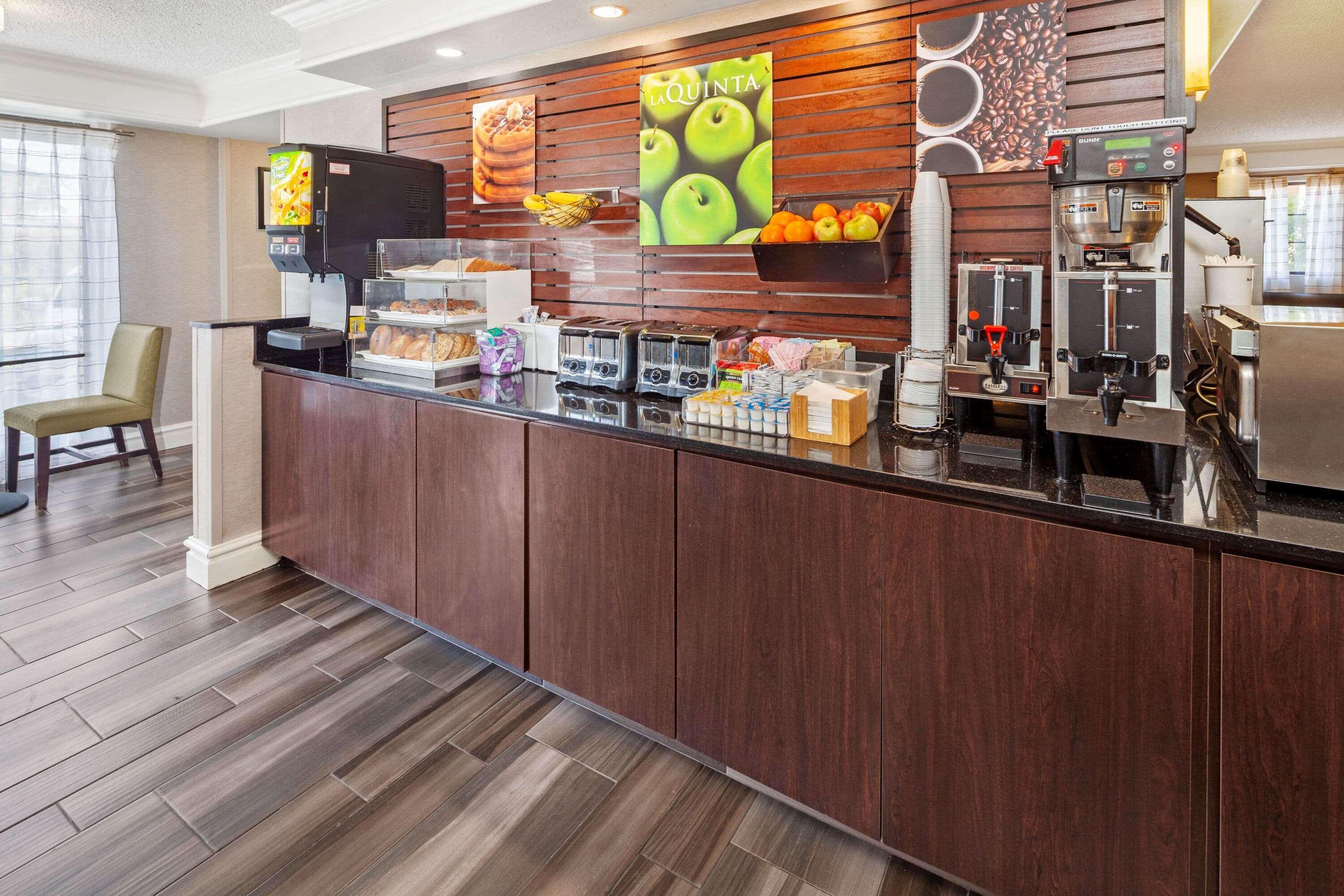 La Quinta Inn By Wyndham Ventura Zewnętrze zdjęcie
